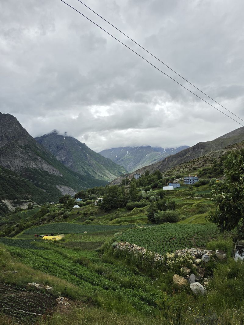 Road trip stop in the Lahaul valley