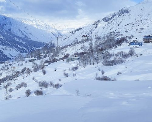 Snow-covered Gondhla valley in winter
